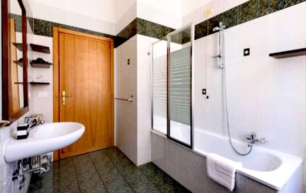 La Piccola Locanda Deluxe Room, Terrace 2