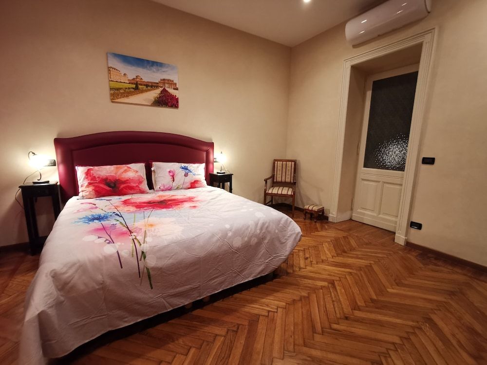 Deluxe Double or Twin Room (Reggia)