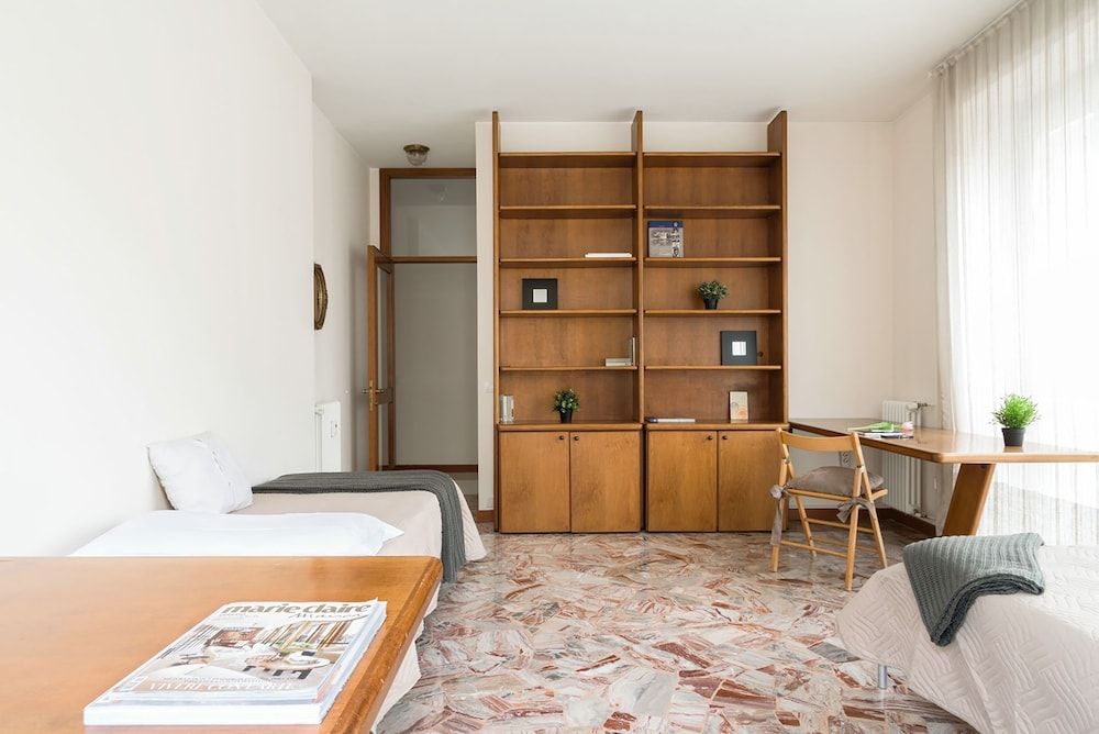 undefined Piazza Cavour Lake View 9