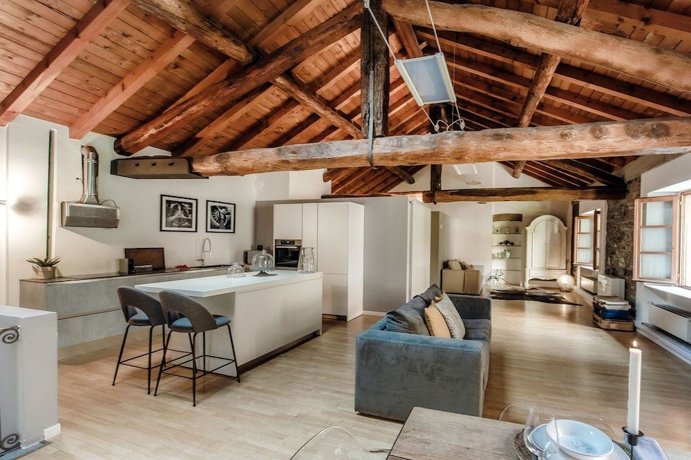 undefined La Corte delle Rondini