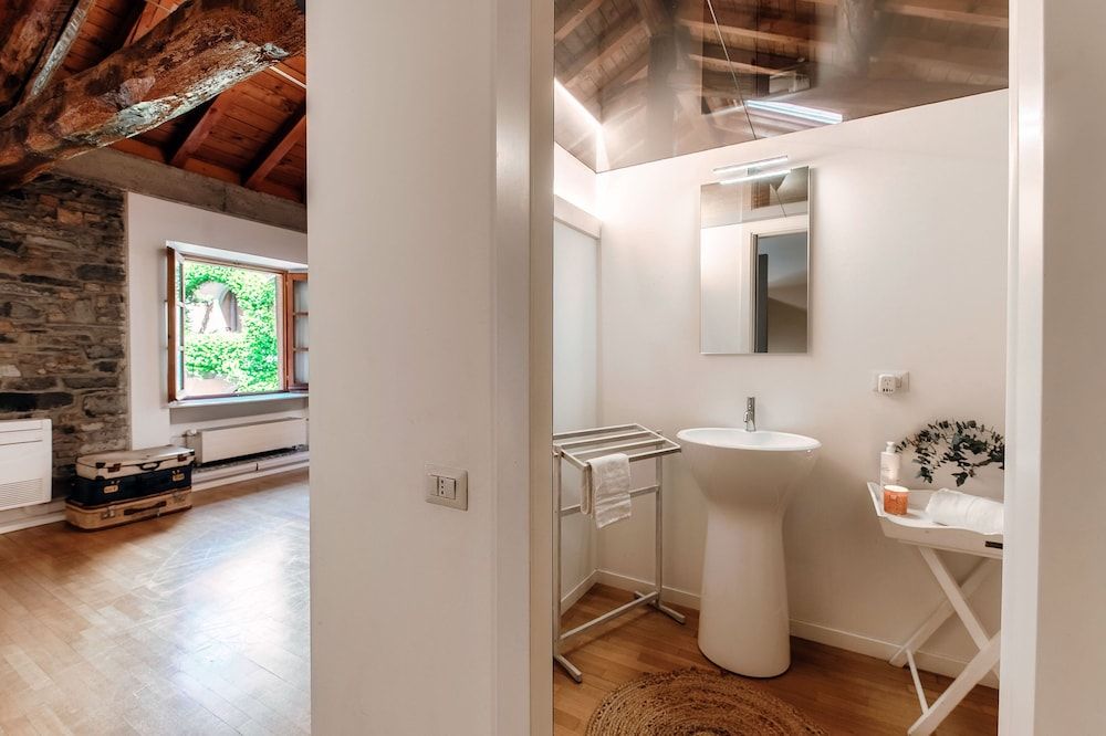 undefined La Corte delle Rondini 8