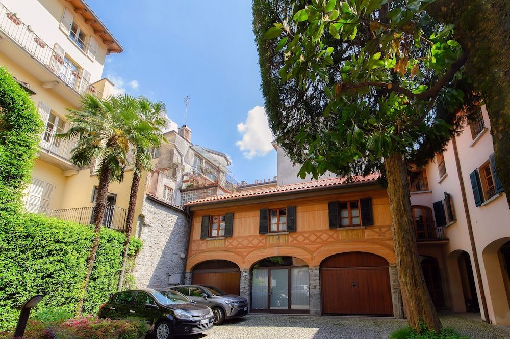 undefined La Corte delle Rondini 2