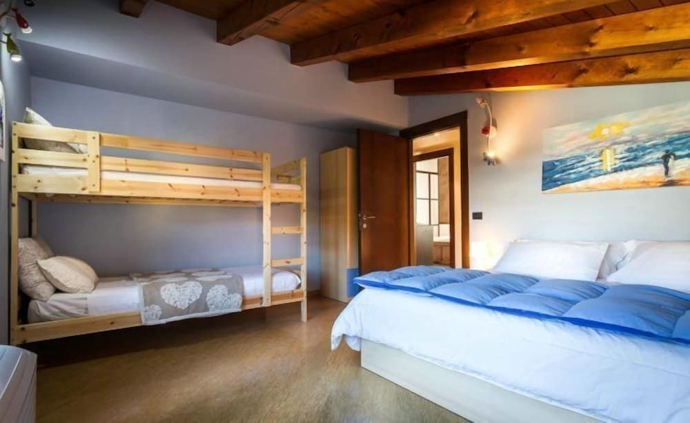 undefined Your Home in Como Lake 3