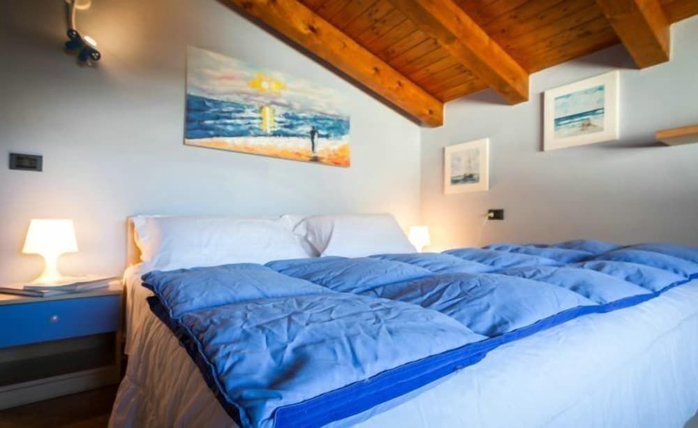 undefined Your Home in Como Lake 7