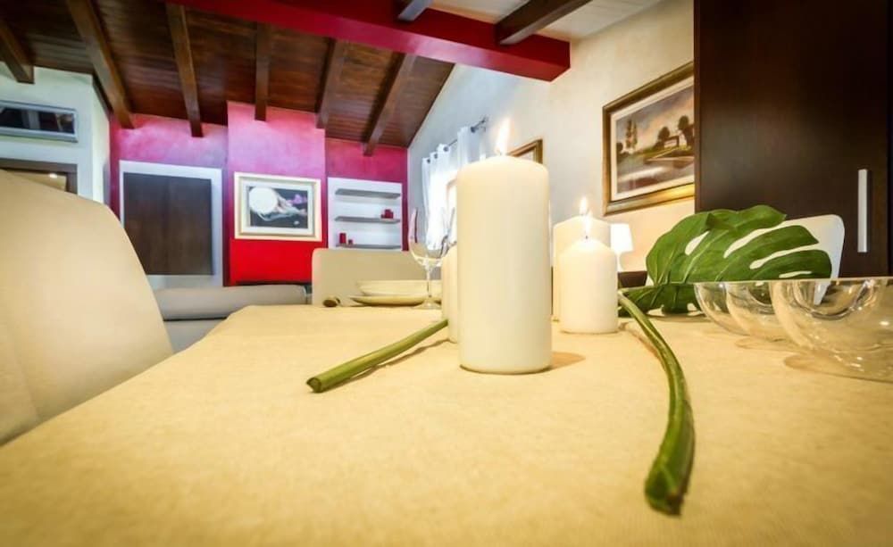 Your Home in Como Lake Apartment, 2 Bedrooms 15