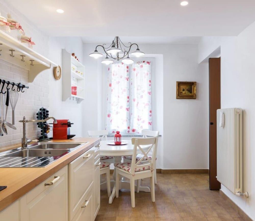 undefined Alice in Wonderland 7