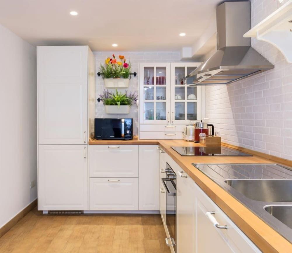 undefined Alice in Wonderland 8