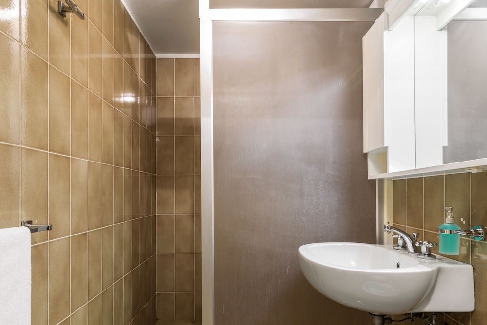 Lake Panorama Studio 14