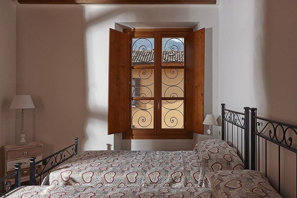 JOIVY Charming Apt Centre of Como Apartment, 2 Bedrooms, 2 Bathrooms 11