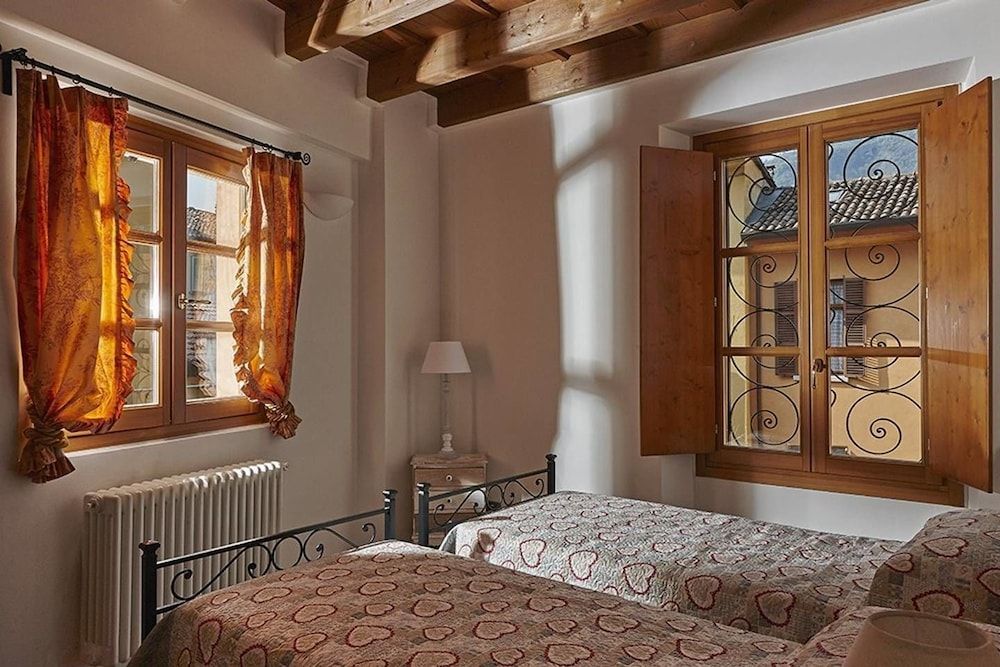 JOIVY Charming Apt Centre of Como Apartment, 2 Bedrooms, 2 Bathrooms 10