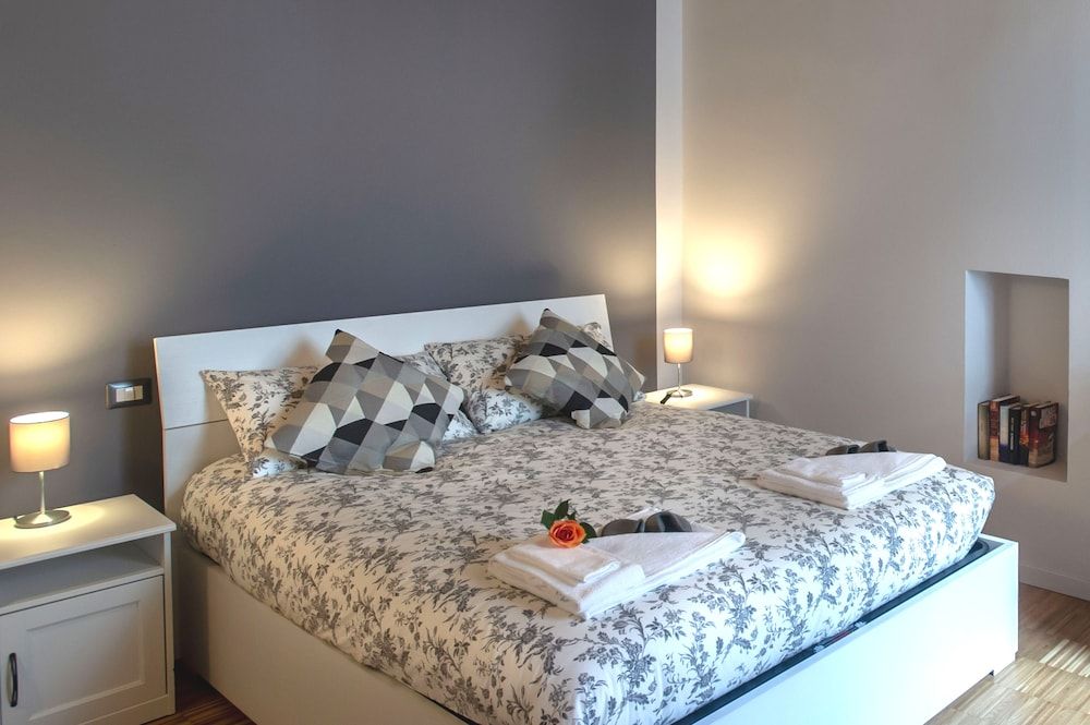 undefined Vanessa Apartment