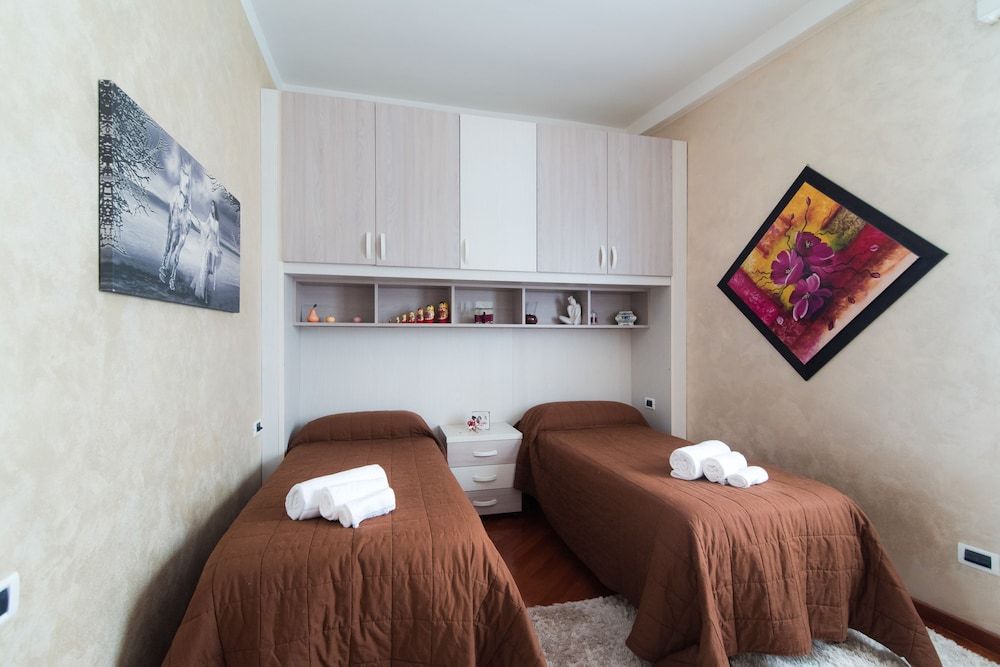 Lo Specchio del Lago Apartment, 2 Bedrooms, Lake View 16