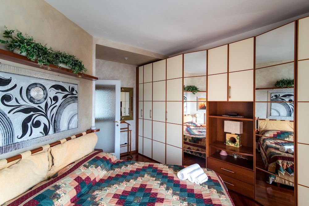 Lo Specchio del Lago Apartment, 2 Bedrooms, Lake View 14