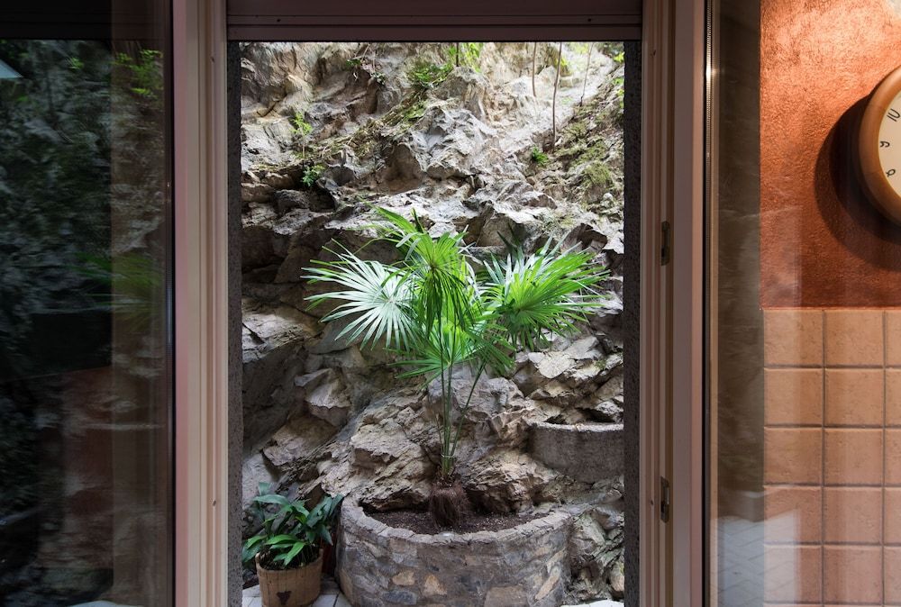 undefined Lo Specchio del Lago 2