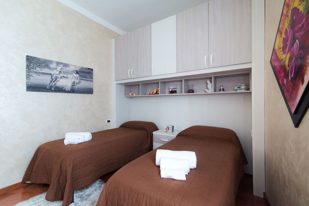 Lo Specchio del Lago Apartment, 2 Bedrooms, Lake View 11