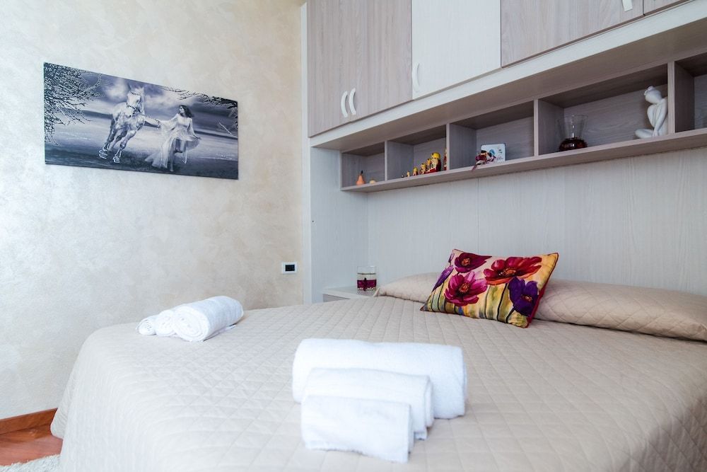 Lo Specchio del Lago Apartment, 2 Bedrooms, Lake View 6