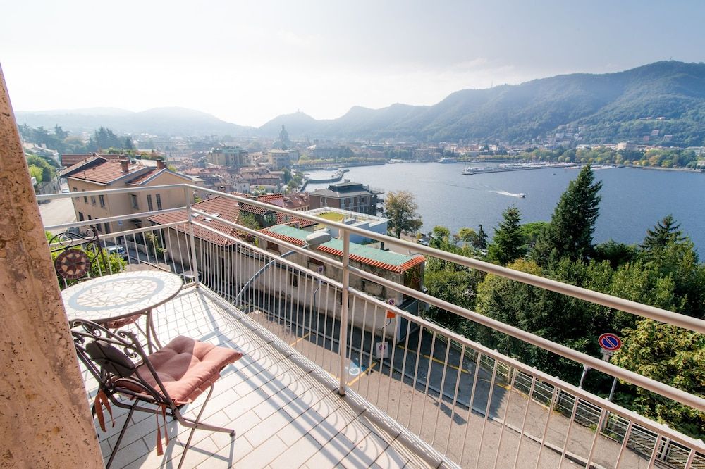 Lo Specchio del Lago Apartment, 2 Bedrooms, Lake View 23