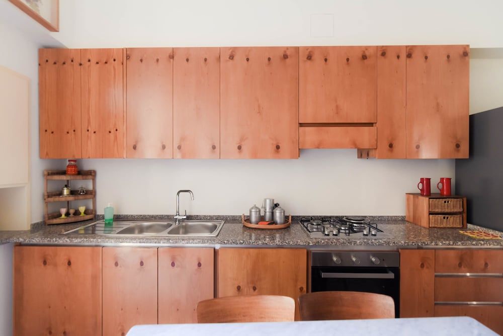 undefined Via Natta 15 9