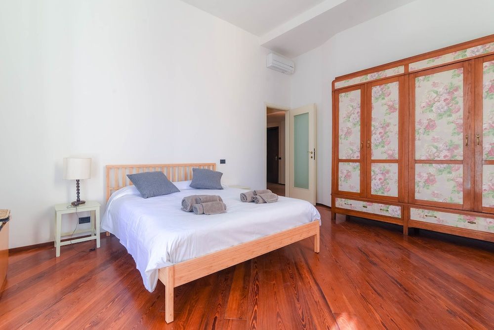 Via Natta 15 Apartment, 4 Bedrooms 4