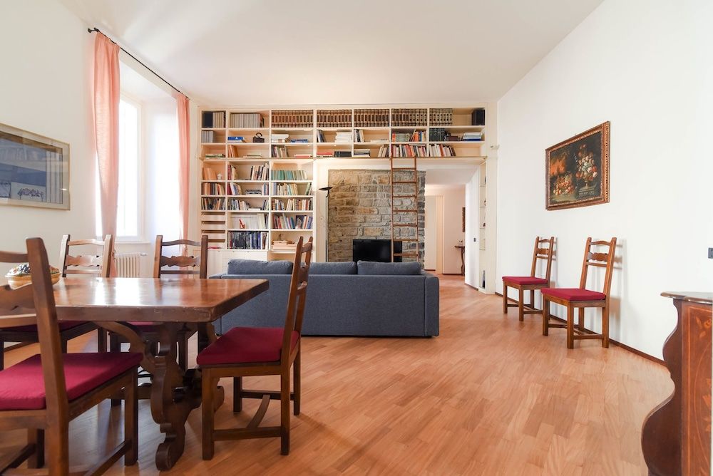 undefined Via Natta 15 10