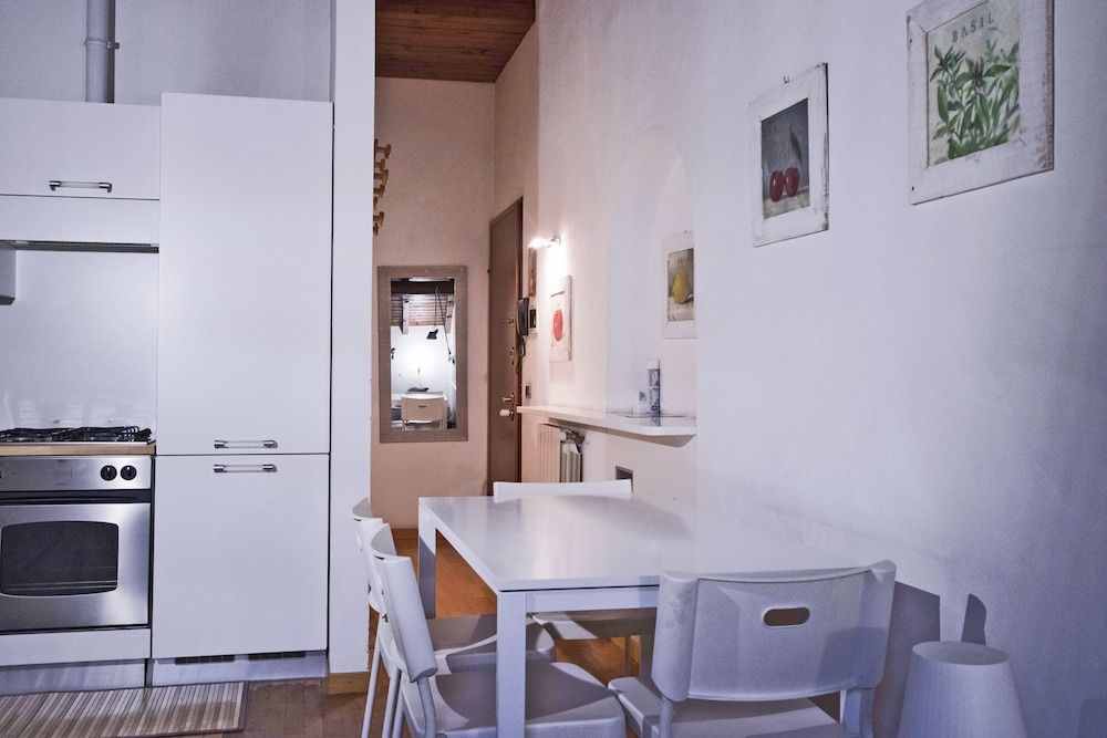 undefined Logicasa Residenza Tower Gate 8