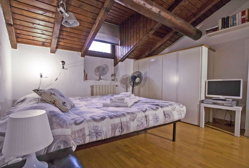 undefined Logicasa Residenza Tower Gate 6