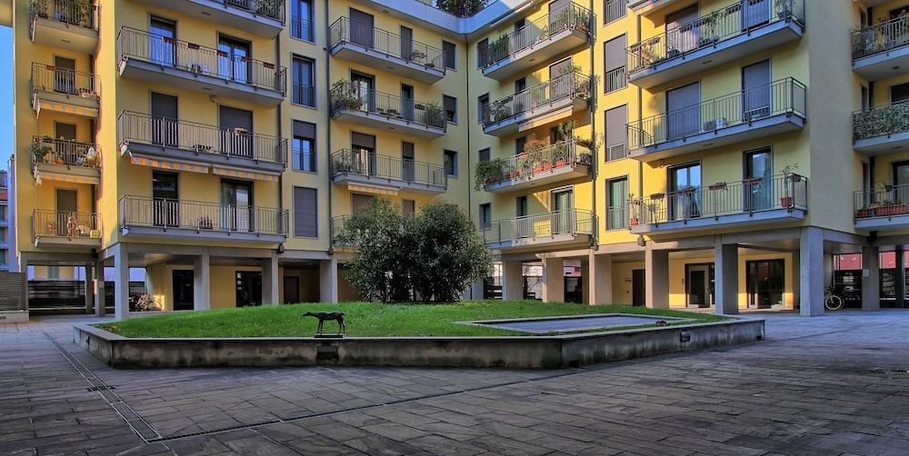 undefined Logicasa Casa Ada Como Lake 10