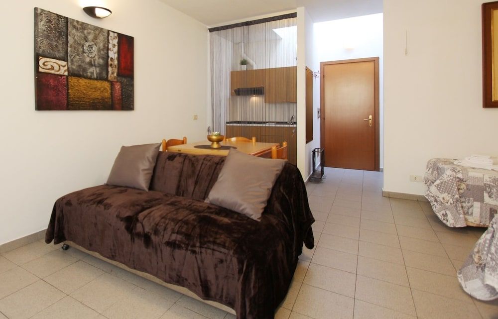 Logicasa Lake in Como Apartment, 1 Bedroom (5 pax) 10