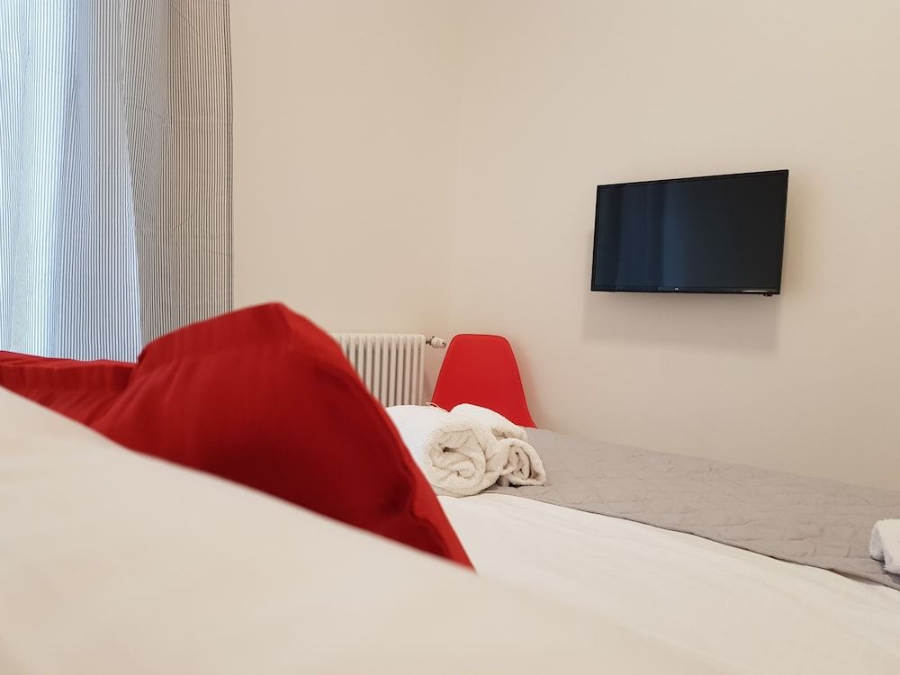 undefined Volta 61 Apartments 6