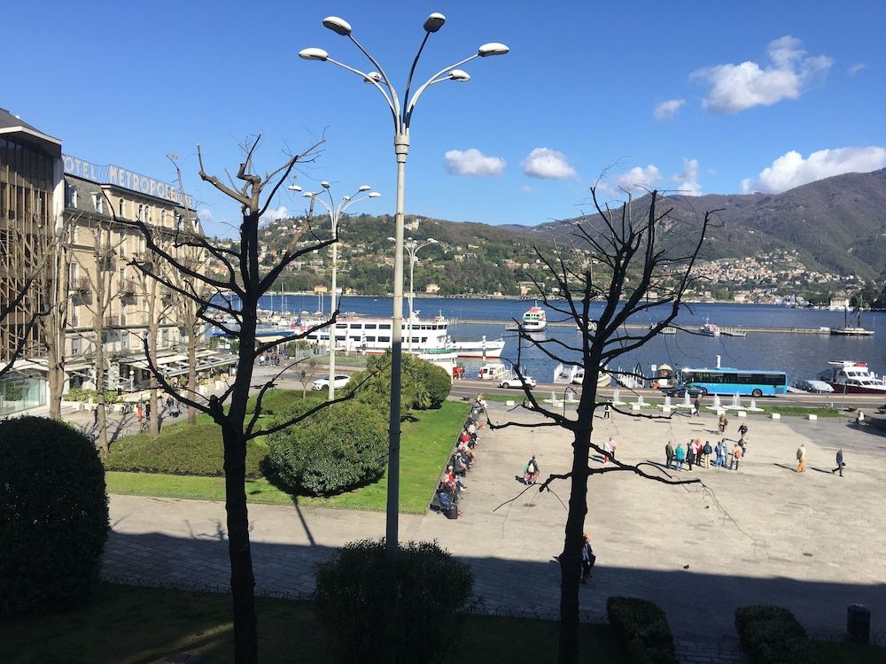 undefined Como Lake Suites 9