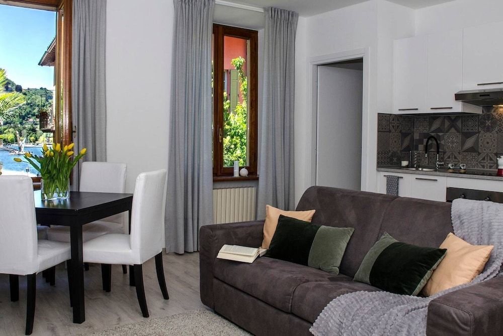 JOIVY Cute 1-bedroom flat next to Lake Como Apartment, 1 Bedroom, Lake View 17