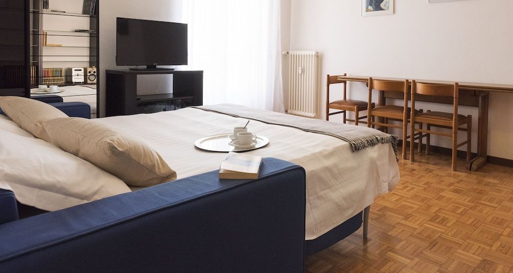 JOIVY Welcoming 1BR apt next to Villa Olmo Apartment, Balcony (1 Bedroom) 7