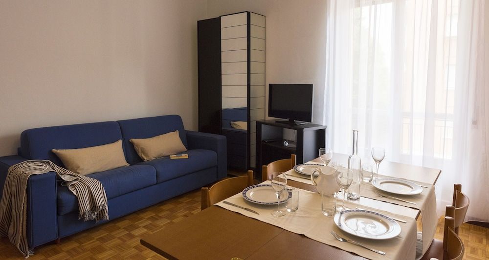 undefined JOIVY Welcoming 1BR apt next to Villa Olmo