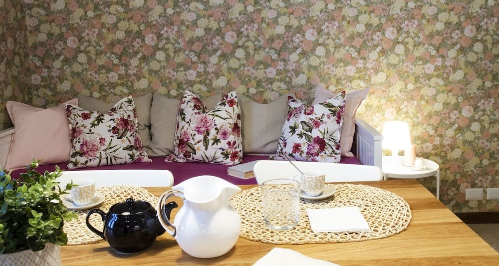 JOIVY Flowers Apartment 25 Apartment (1 Bedroom) 8