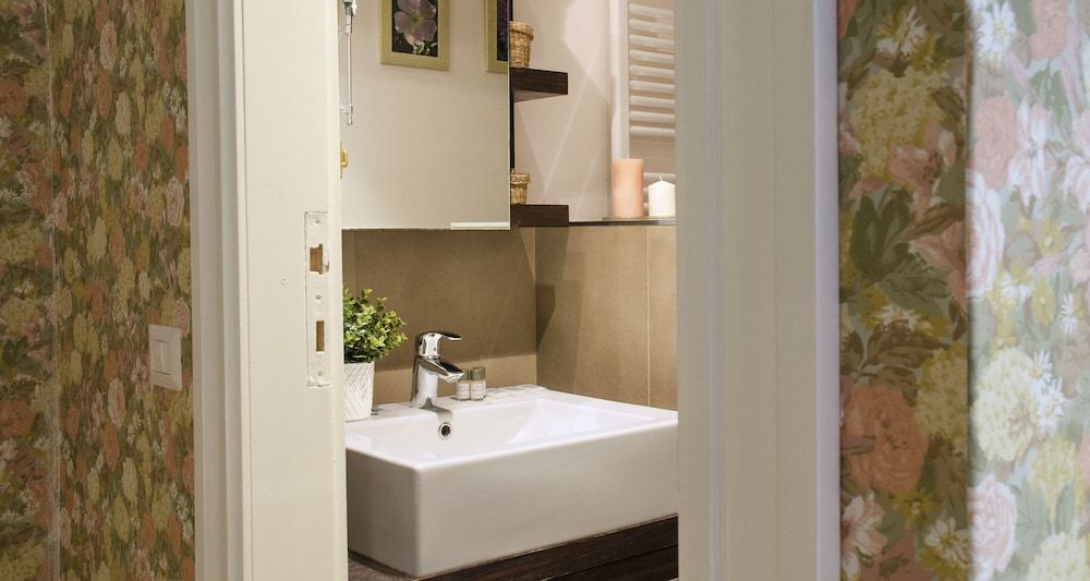 JOIVY Flowers Apartment 25 Apartment (1 Bedroom) 49