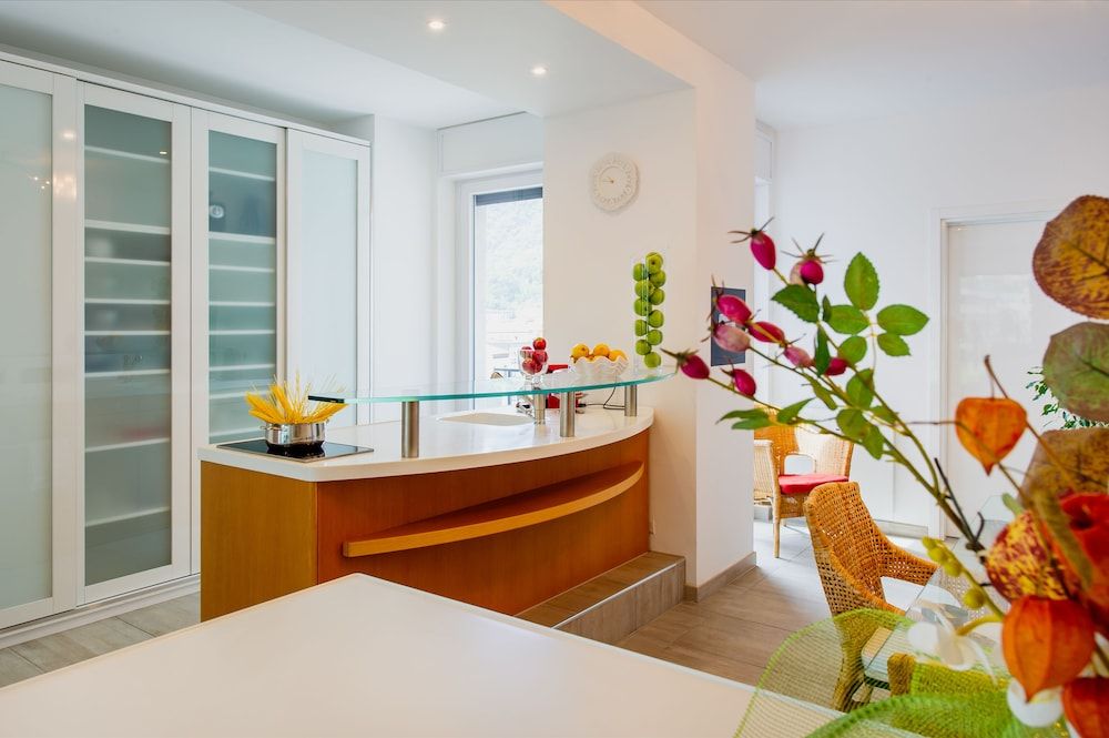 undefined Victoria Apartment 7