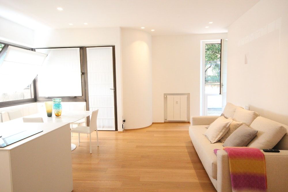 undefined Lario Apartment 7