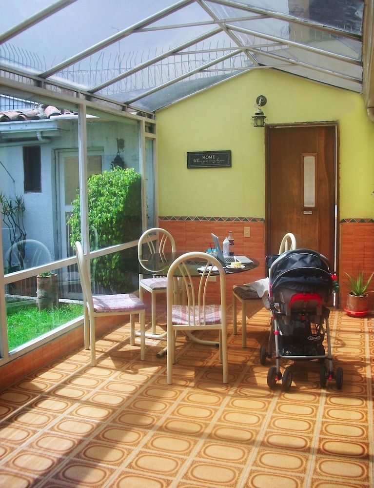 undefined Zuetana 106 3