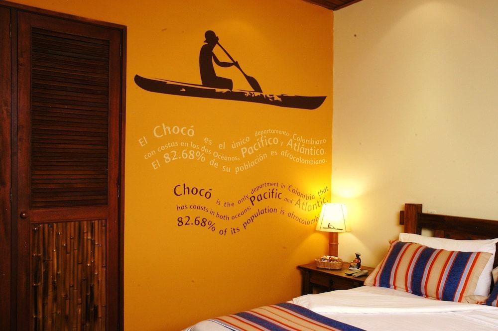 undefined Zuetana 106 5