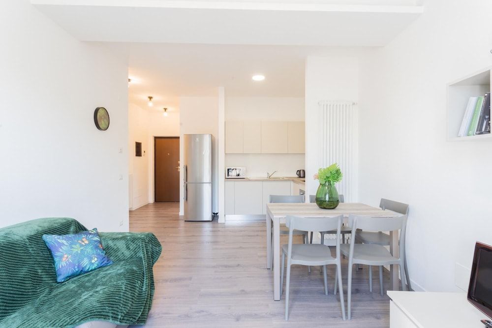 undefined Co-c933-ggar24c4 - Central Green Apartment 4