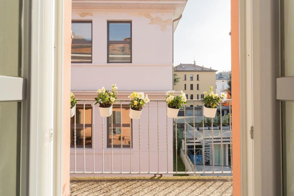 undefined The Little Prince in Como 2