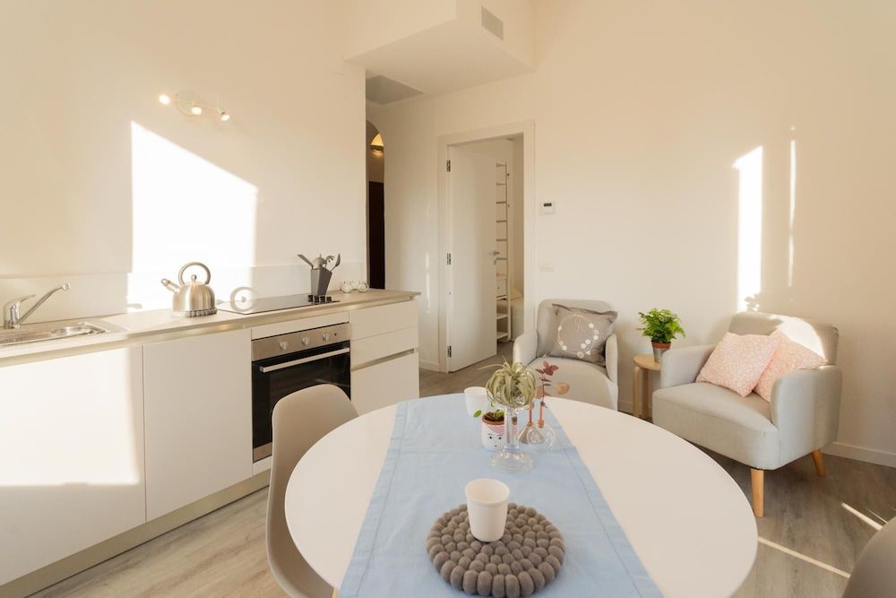 The Little Prince in Como Apartment 16