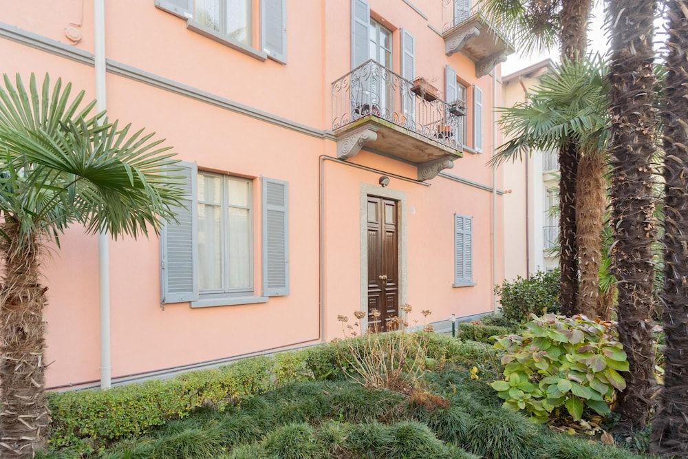 undefined The Little Prince in Como 7