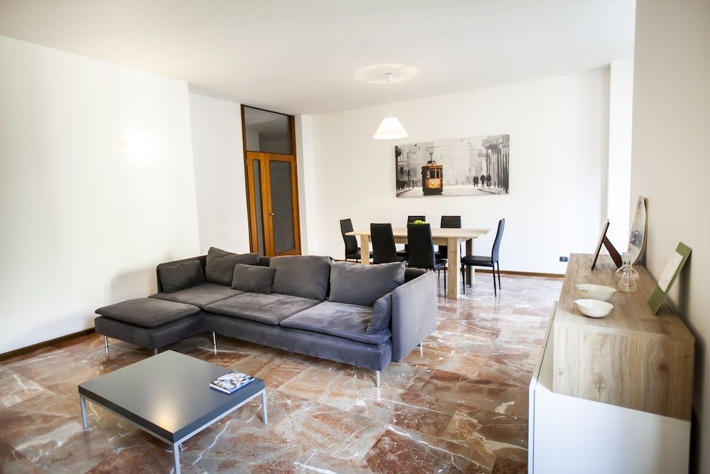 Dante108 Family Apartment 34