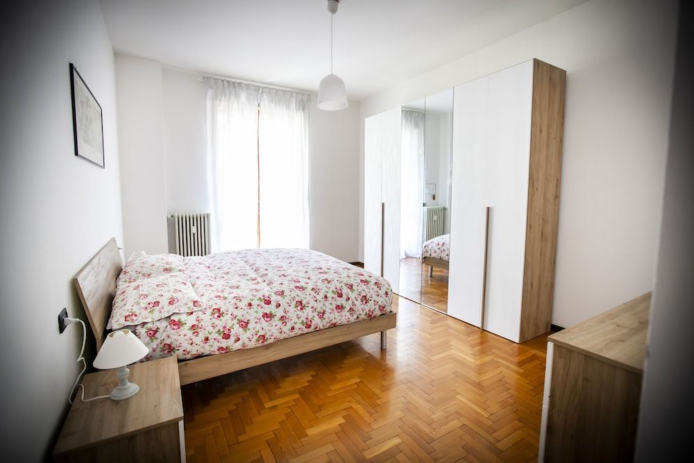 Dante108 Family Apartment 6