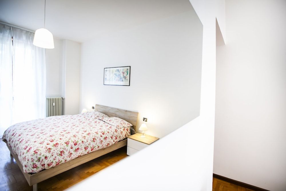 Dante108 Family Apartment 4