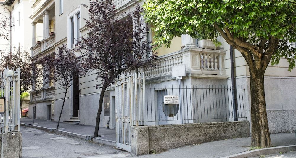 undefined JOIVY Fabulous Charming House in Como 5