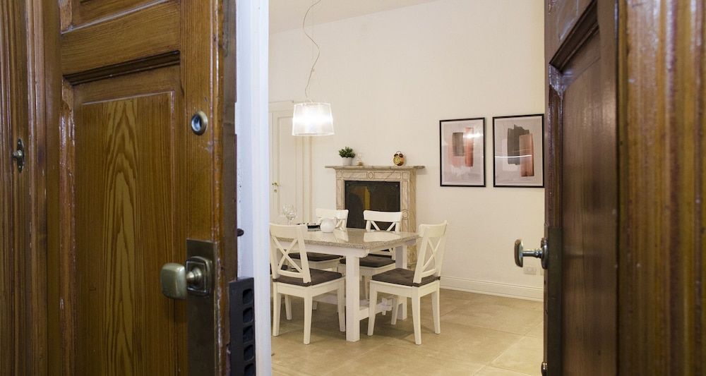 JOIVY Fabulous Charming House in Como Apartment, 3 Bedrooms, 2 Bathrooms 36