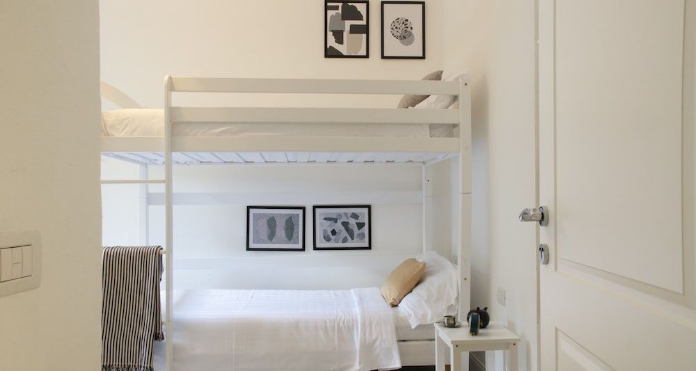 JOIVY Fabulous Charming House in Como Apartment, 3 Bedrooms, 2 Bathrooms 5