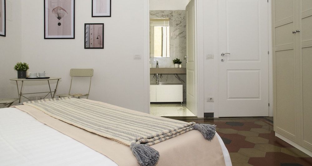 JOIVY Fabulous Charming House in Como Apartment, 3 Bedrooms, 2 Bathrooms 6